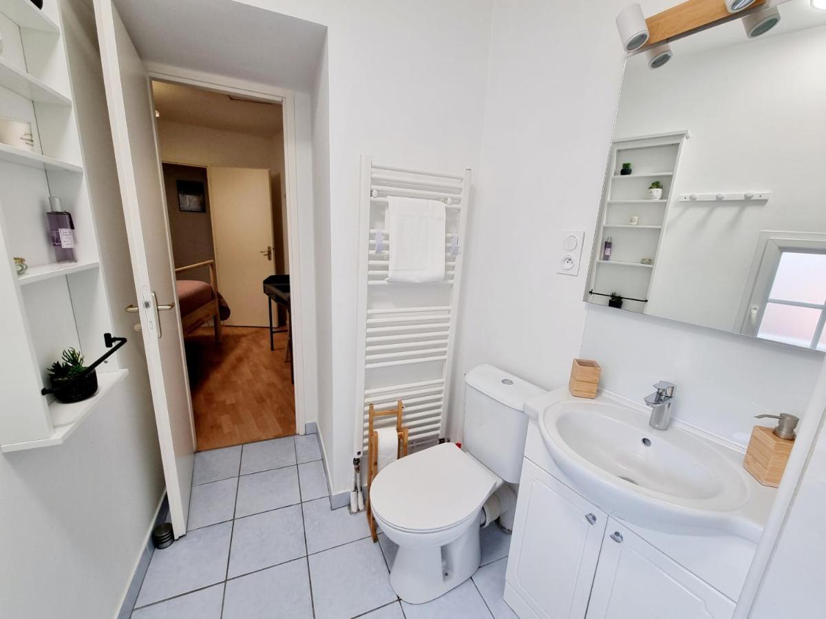 Coquette Maison De Ville Calme Avec Patio Angoulême Esterno foto